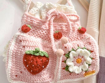 Pink Strawberry Crochet Drawstring Bag – Kawaii Handmade Summer Tote Purse – Cute Pastel Knit Bag – Cottagecore Gift for Her