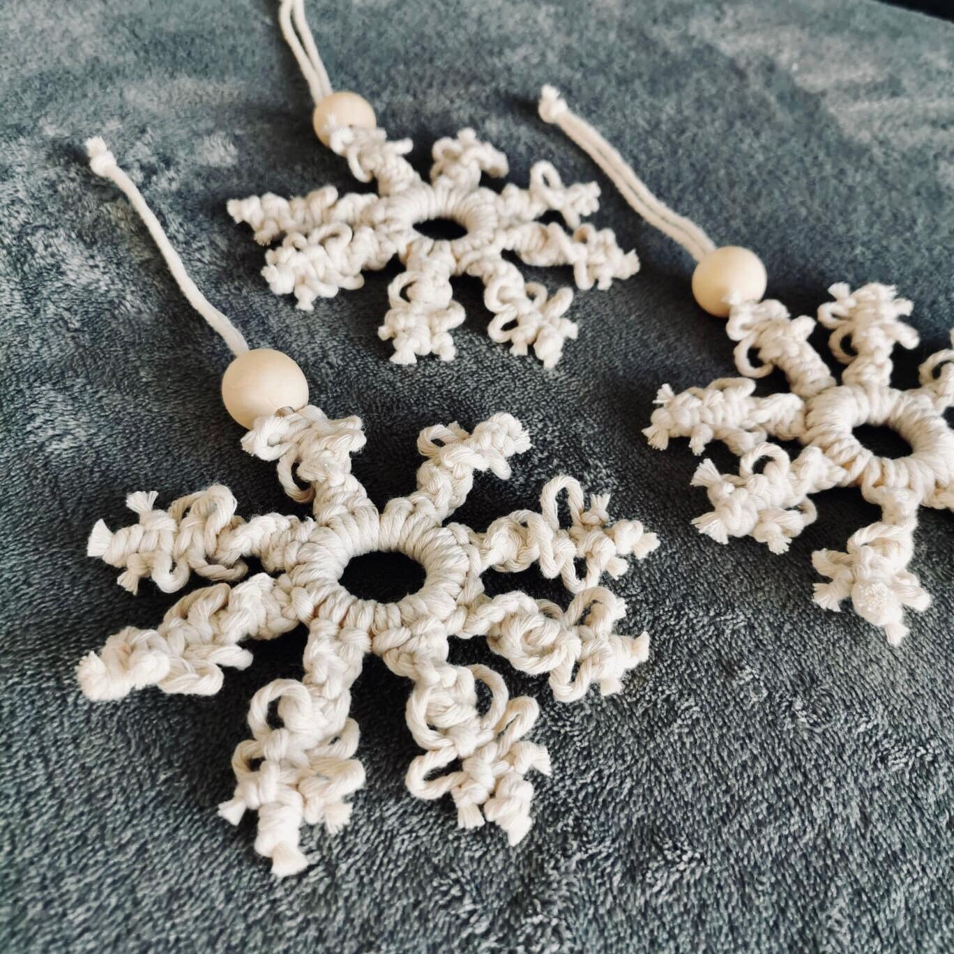 Lot de 3 Flocons Noël en Macramé, Suspension Pour Sapin, Coton Naturel 100% Recyclé