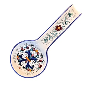Poggiamestolo in ceramica maiolica Deruta dipinto a mano decoro ricco Deruta blu