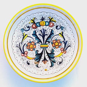 Salad bowl in Deruta majolica ceramic hand painted Ricco Deruta yellow decoration for pasta or salad