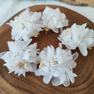 Set of 5 hair clips made of dried and preserved flowers Wedding accessory - Bride - Bridesmaid WHITE Collection