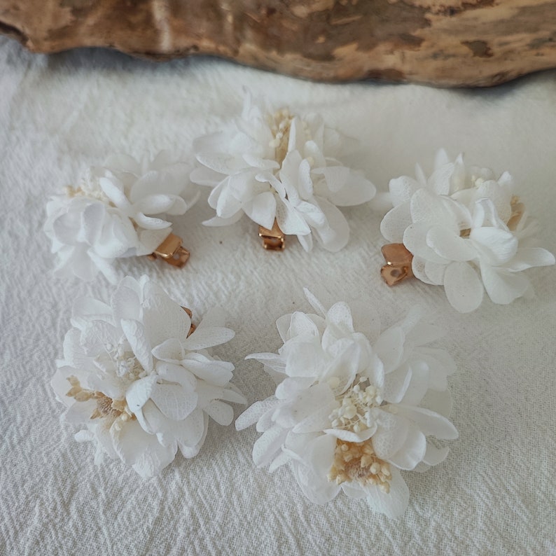 Set of 5 hair clips made of dried and preserved flowers Wedding accessory Bride Bridesmaid WHITE Collection image 6