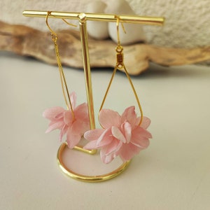 Hydrangea earrings dried and stabilized flowers Wedding accessory - Bride - Bridesmaid Collection SAKURA