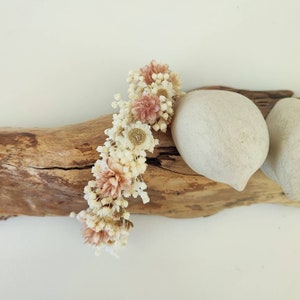 Bracelet made of dried and preserved flowers Wedding accessory - Bride - Bridesmaid