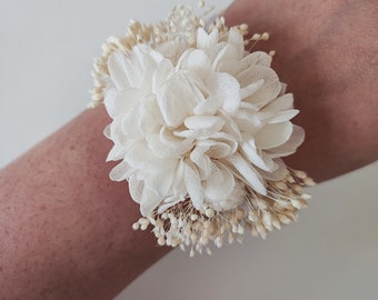 Dried and preserved flower bracelet Wedding accessory - Bride - Bridesmaid WHITE Collection