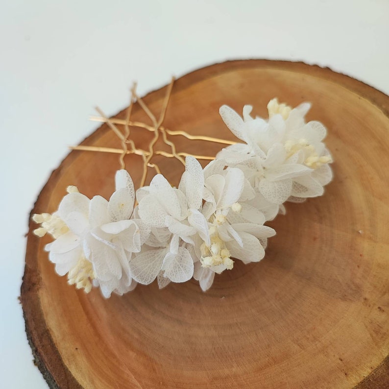 Set of 3 hairpins made of dried and preserved flowers Wedding accessory Bride Bridesmaid WHITE Collection image 1