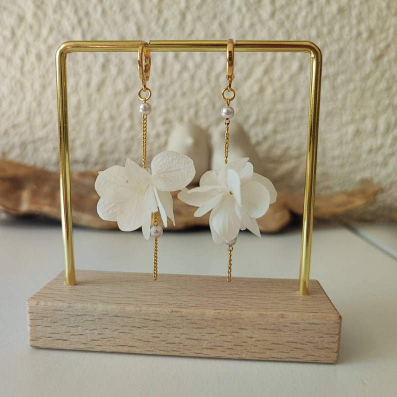 Boucles d'oreilles Hortensia fleurs séchées et stabilisées Accessoire mariage Mariée Demoiselle d'honneur Collection BLANC image 1