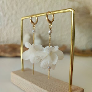 Boucles d'oreilles Hortensia fleurs séchées et stabilisées Accessoire mariage Mariée Demoiselle d'honneur Collection BLANC image 2