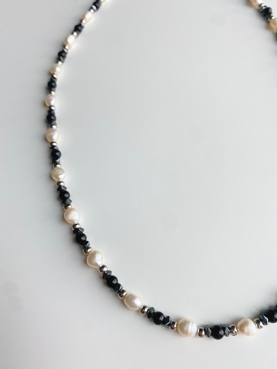 Onyx pearl necklace sale