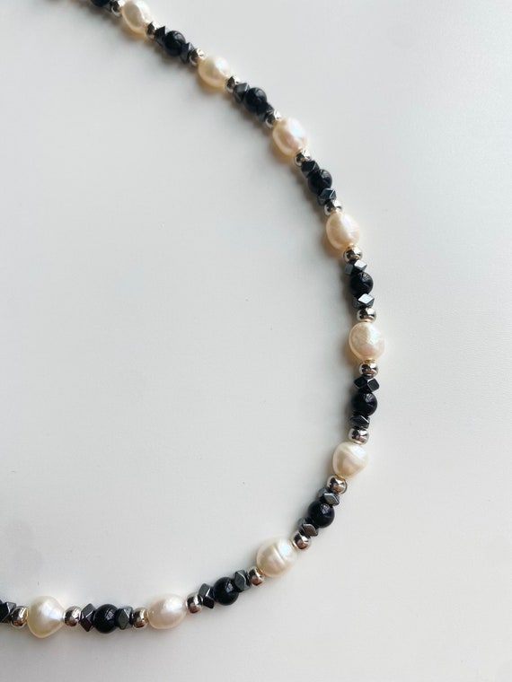Embellish Handmade Pearl-Onyx Tie Chain Necklace