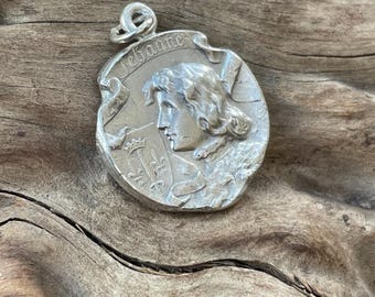 Sterling Silber Jugendstil Jeanne d'Arc Anhänger / Medaillon