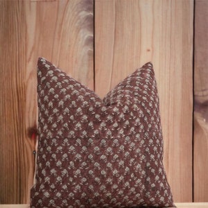 Small Flower ||Block print linen pillow cover,  /natural linen / Flower natural linen pillow cover/ Decorative Pillows / Home Decor Pillows