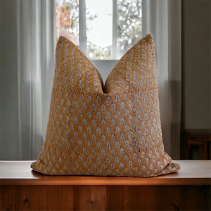 VEENNA // Copertura del cuscino di lino di design, cuscino per la casa, cuscino di stampa a blocchi, cuscino di lino a blocchi, cuscino neutro, copertura del cuscino della casa colonica