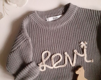 Grobstrick Pullover mit Personalisierung chunky knit sweater personalized personalisierte pullover namenspullover Name sweater