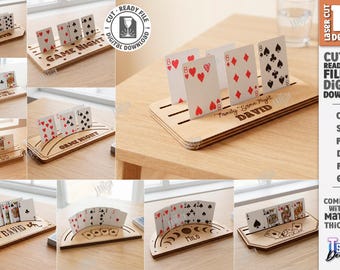 Soporte para cartas SVG - Soporte para cartas personalizado cortado con láser - Organizador de madera para noches de juegos - Regalo familiar para juegos de cartas SVG