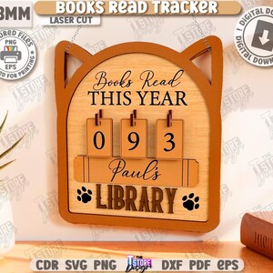 Puede incluir: Rastreador de madera "Books Read This Year" con dise&ntilde;o de orejas de gato. El rastreador muestra "093" y "Paul's LIBRARY" con huellas de patas. El letrero incluye el texto "BOOKS READ TRACKER" y "DIGITAL DOWNLOAD".
