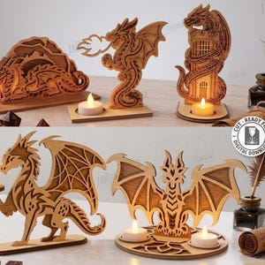 Puede incluir: Cinco portavelas de té de madera cortados con láser con intrincados diseños de dragones en capas. El conjunto incluye varias poses de dragones, algunas con alas y colas, con bases circulares para velas. El texto indica 3mm de grosor.