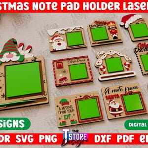 Puede incluir: Diez diseños para porta bloc de notas de Navidad cortados con láser. Los diseños presentan una variedad de temas navideños, incluyendo Santa Claus, duendes y casas de jengibre. Cada diseño incluye un espacio para un bloc de notas y un bolígrafo.