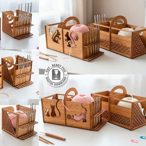 Puede incluir: Organizadores de manualidades de madera cortados con láser con varios diseños, que incluyen siluetas de ardillas y gatos, y espacios para hilo y ganchillos. Los organizadores se muestran con hilo rosa y ganchillos.