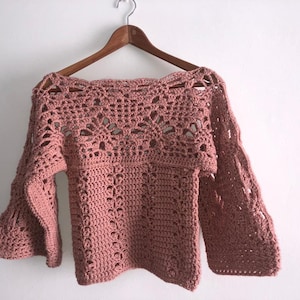Crochet kned sweater