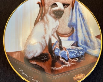 Daphne Baxter 1990 Vintage Siamese Cat Decorative Plate 24k Gold Trim