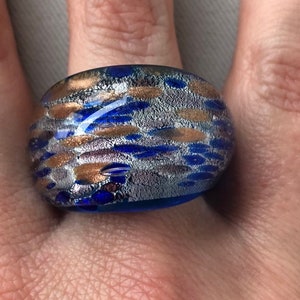 Bague Ancienne En Verre Soufflé Rose - Taille 59, Forme Ruban, Très Bon état