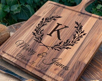 Couple Cutting Board, Custom Wedding Gift, Newlywed Gift, Bridal Shower Gift, Engagement Gift, Gift For Couple, Personalized Cutting Board