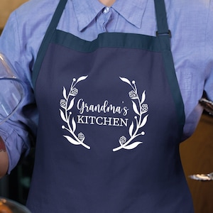 Christmas Gift, Grandma Gift, Gift For Grandma, Grandma Apron, Apron For Women, Christmas Gift, Personalized Apron, Nana Gift