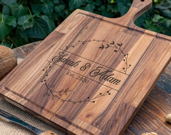 Planche à découper pour couple, Cadeau de mariage personnalisé, Cadeau de jeunes mariés, Cadeau de shower de bébé, Cadeau de fiançailles, Cadeau pour couple, Planche à découper personnalisée