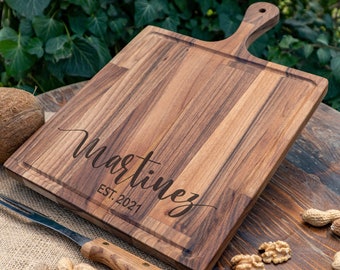 Mother Day Gift,Charcuterie Board,Personalized Serving Board With Handle,Monogrammed,Personalized Cheese Board,Engagement Gift,Bridal Shower