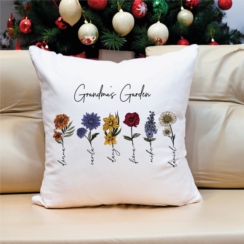 Cadeau fête des mères, coussin de jardin personnalisé pour grand-mère, coussin de fleurs de naissance personnalisé, coussin grand-mère, cadeau grand-mère, coussin grand-mère, nom petits-enfants image 2