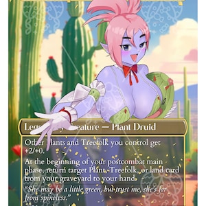 Puede incluir: Una carta de juego de fantasía con una mujer de pelo rosa y piel azul con un cactus. La carta se titula "Kirti, Brote Talentoso" y tiene una fuerza y resistencia de 0/3. El texto de la carta dice: "Otras Plantas y Treefolk que controlas obtienen +2/+0. Al comienzo de tu fase principal de postcombate, devuelve la carta de Planta, Treefolk o terreno objetivo de tu cementerio a tu mano. "Puede que sea un poco verde, pero confía en mí, está lejos de ser indefensa." - Yuma, protector orgulloso"