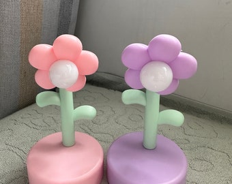 Small lamps , flower shape lamps .