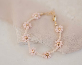 Pink Flower Bracelet- Baby bracelet- Toddler bracelet- Mommy and Me bracelet- Matching Bracelets- Daisy Bracelet- Beaded Bracelet- Baby Gift