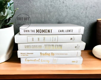 Livres décoratifs - Livres par couleur pour la décoration intérieure - Décoration d'étagère - Pile de livres blancs - Décoration d'intérieur de ferme moderne pour étagère - Home Staging