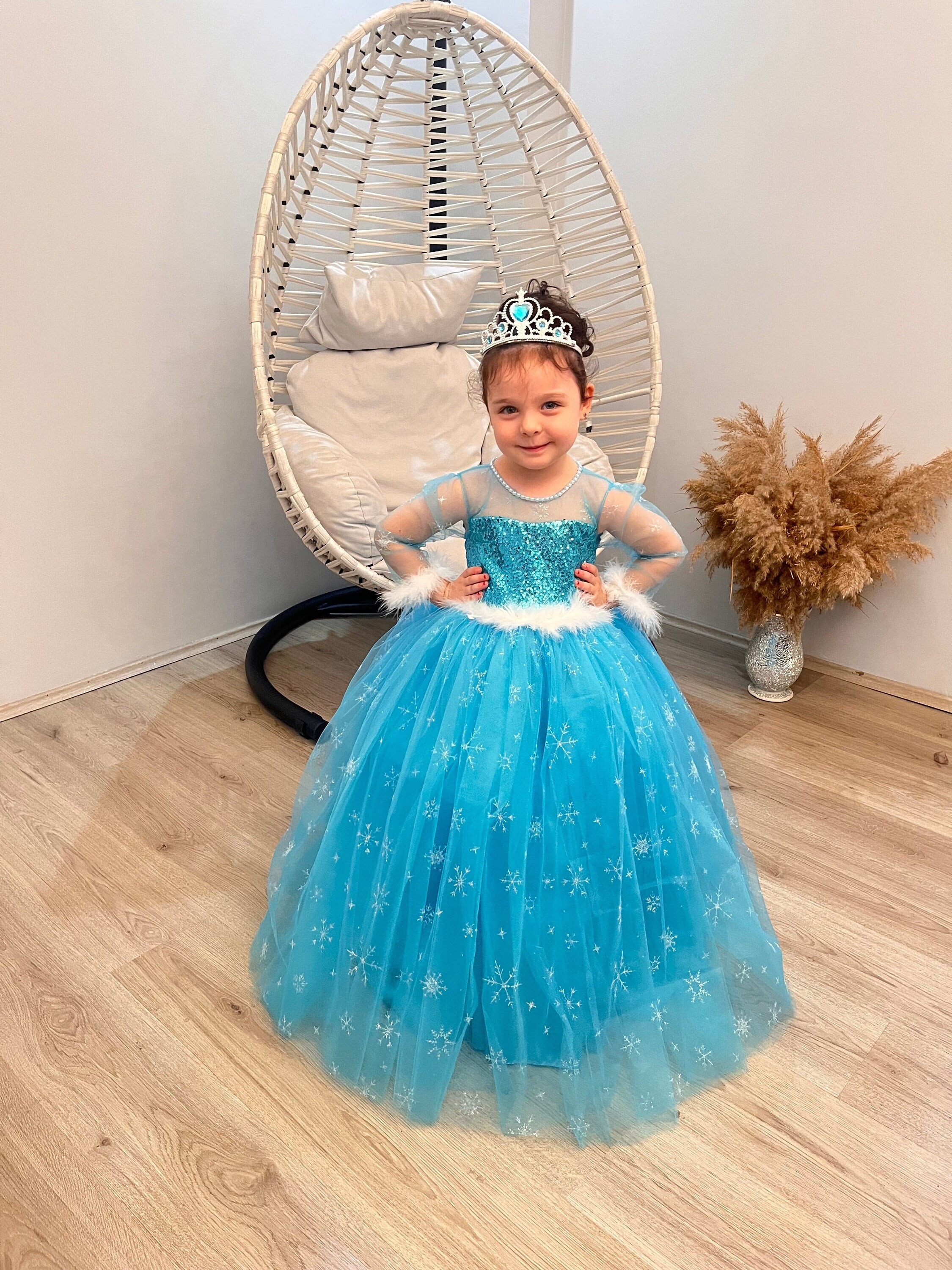 Gohytal Costume de princesse Els-a pour fille 130, robe bleue pour