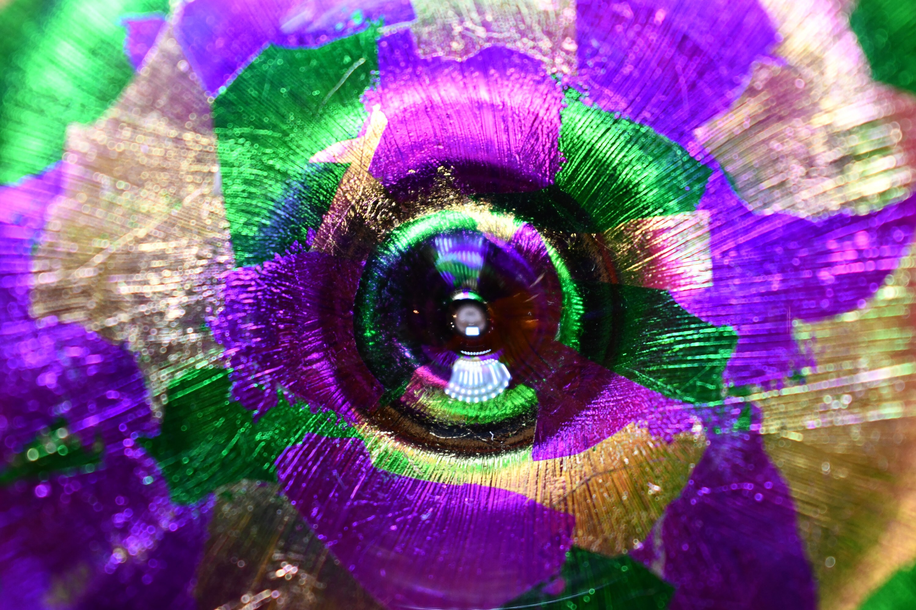 Mardi Gras Wine Glass main image 1