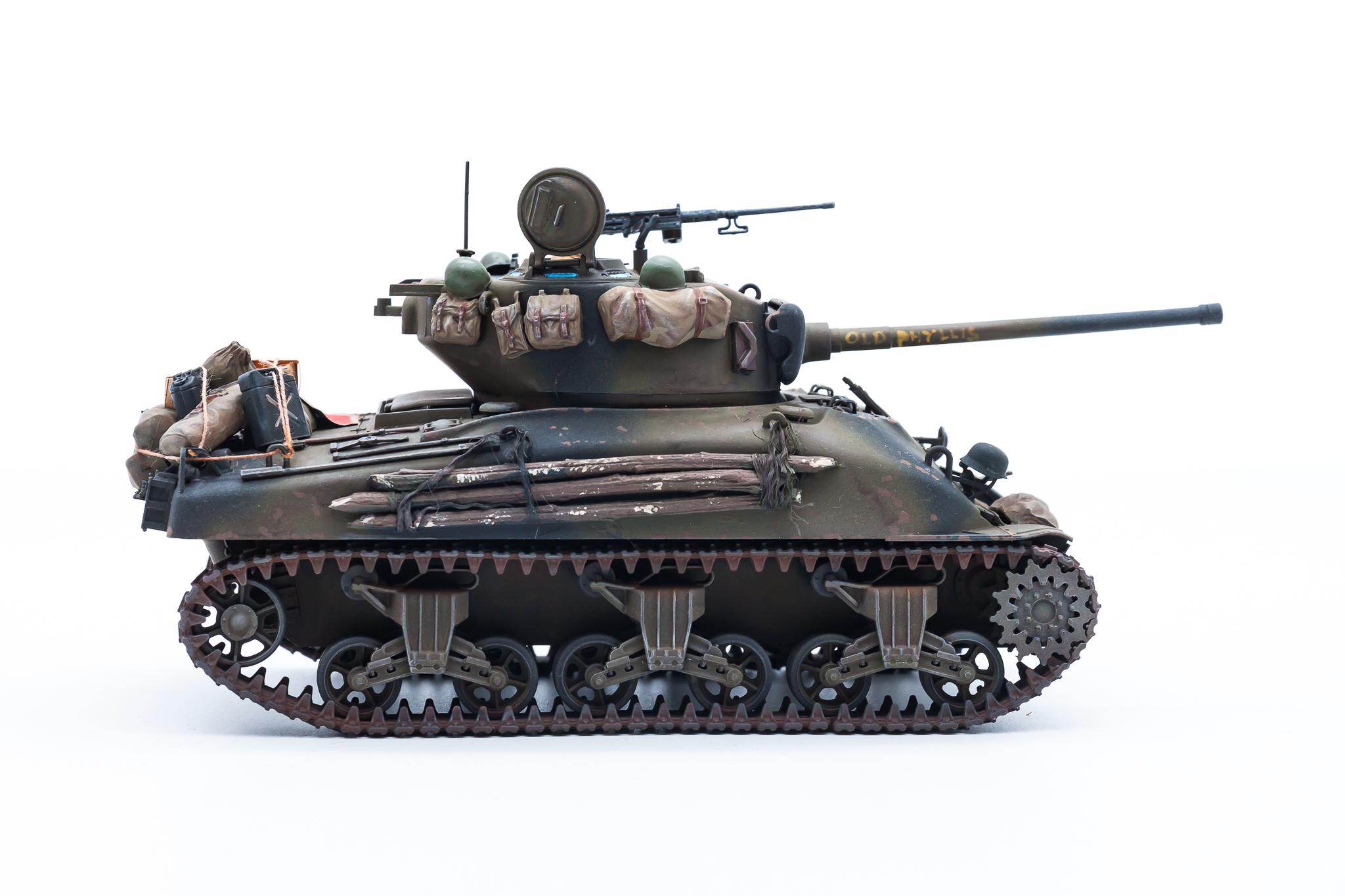 映画FURYワンシーン風　シャーマン戦車　M4A3E8 完成塗装済 映画FURY風 シャーマン戦車 M4A3E8 完成塗装済 【公式通販】