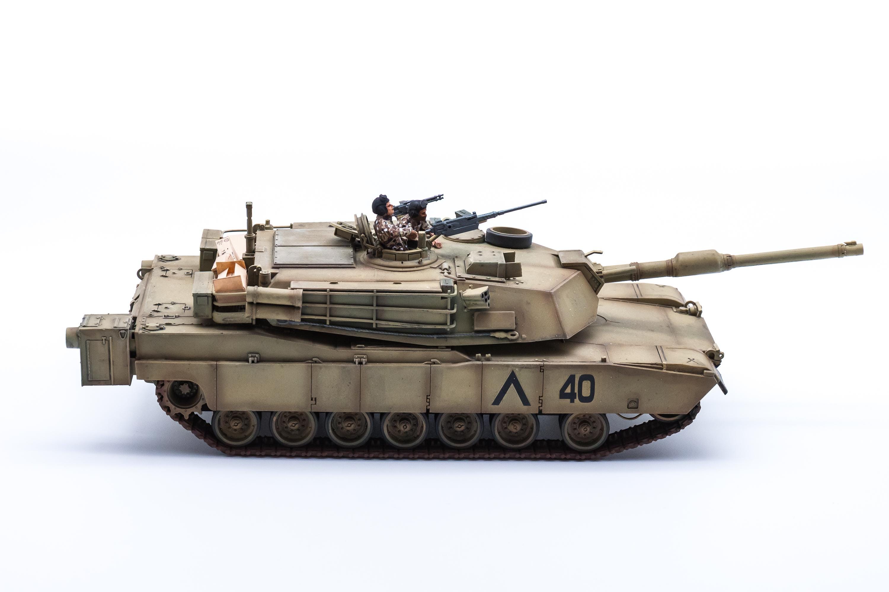 American M1A1 Abrams 120mm Gun Main Battle Tank 1/35 Tamiya Scale