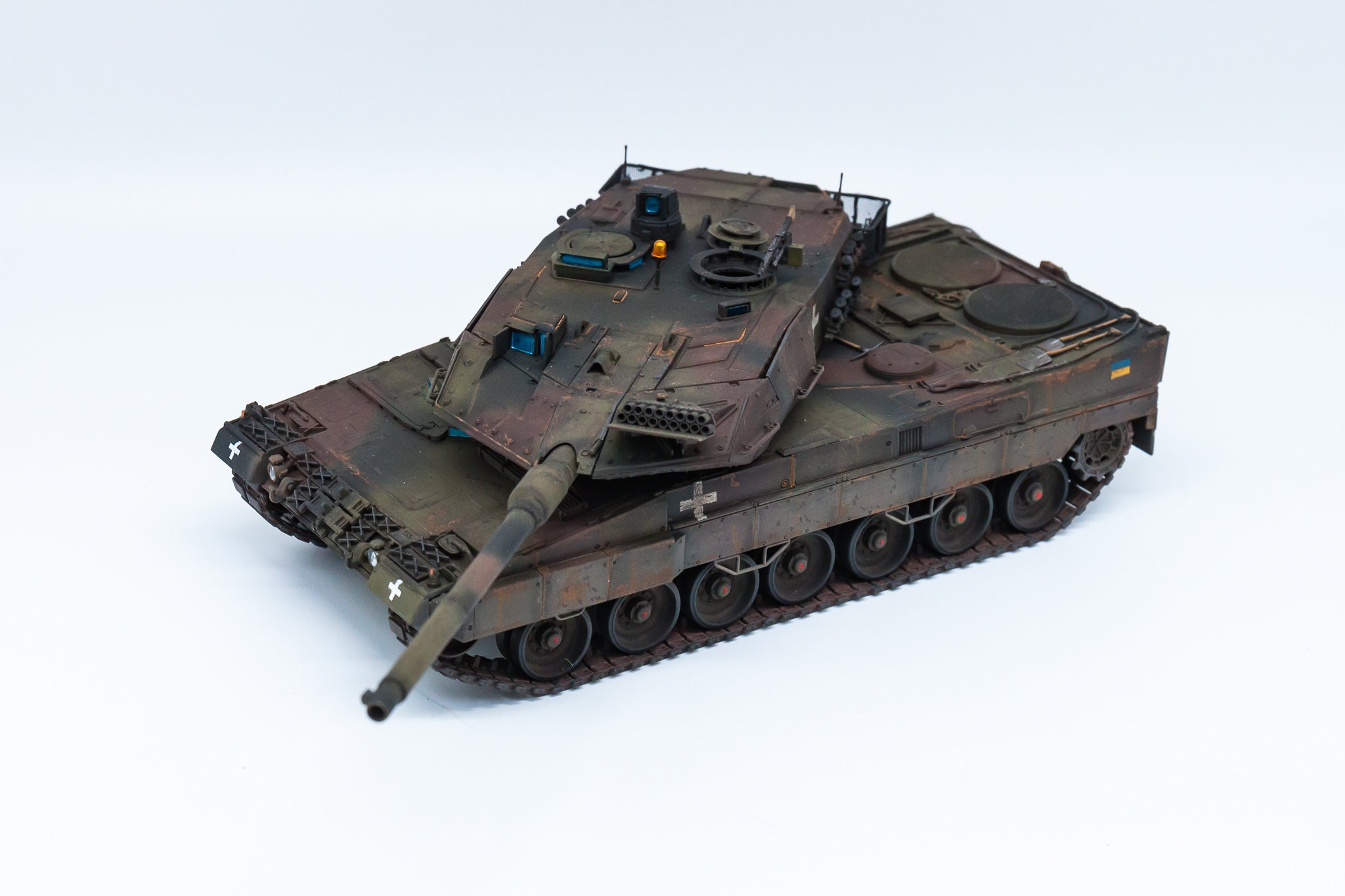 German Leopard 2A6 (ukrainian Edition) Main Battle Tank 1/35