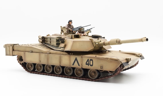 American M1A1 Abrams 120mm Gun Main Battle Tank 1/35 Tamiya Scale