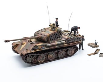 Maquette Tamiya 1/35 n° 35065 : char Panther allemand Panzerkampfwagen V (Sd.Kfz.171) Ausf.A - France Maquette Tamiya 1/35 n° 35065 : char Panther allemand Panzerkampfwagen V (Sd.Kfz.171) Ausf.A - France