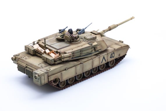 American M1A1 Abrams 120mm Gun Main Battle Tank 1/35 Tamiya Scale