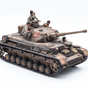 IV号戦車D型、第二次世界大戦時のドイツ戦車、1/35プロ塗装済みタミヤ