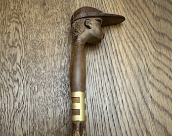 1950s umbrella with sculpted knob