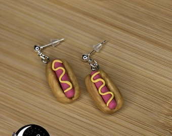 Hot dog Clay Earrings, Funny Earrings, Food Inspired Earring, Hot dog Earrings, Humorous Gift, Custom Earrings, Polymer Clay Earrings, Funny