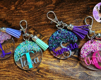 Customizable round epoxy resin name, initial keychain, backpack tag