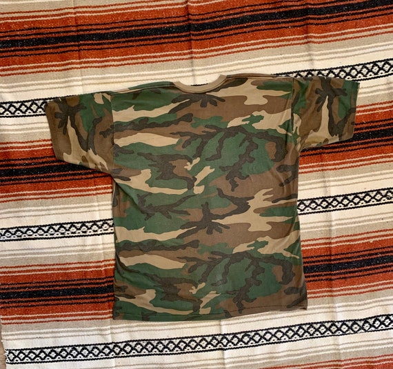 XL Vintage 1980’s Camouflage Pocket T Shirt - image 3