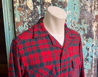 Vintage 1950s 1960s Pendleton Wool Board Shirt Large