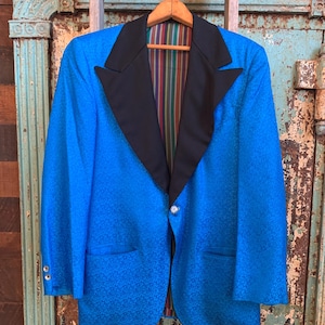 Vintage 1960s Towncraft Blue Satin Peak Lapel Sport Coat 42R